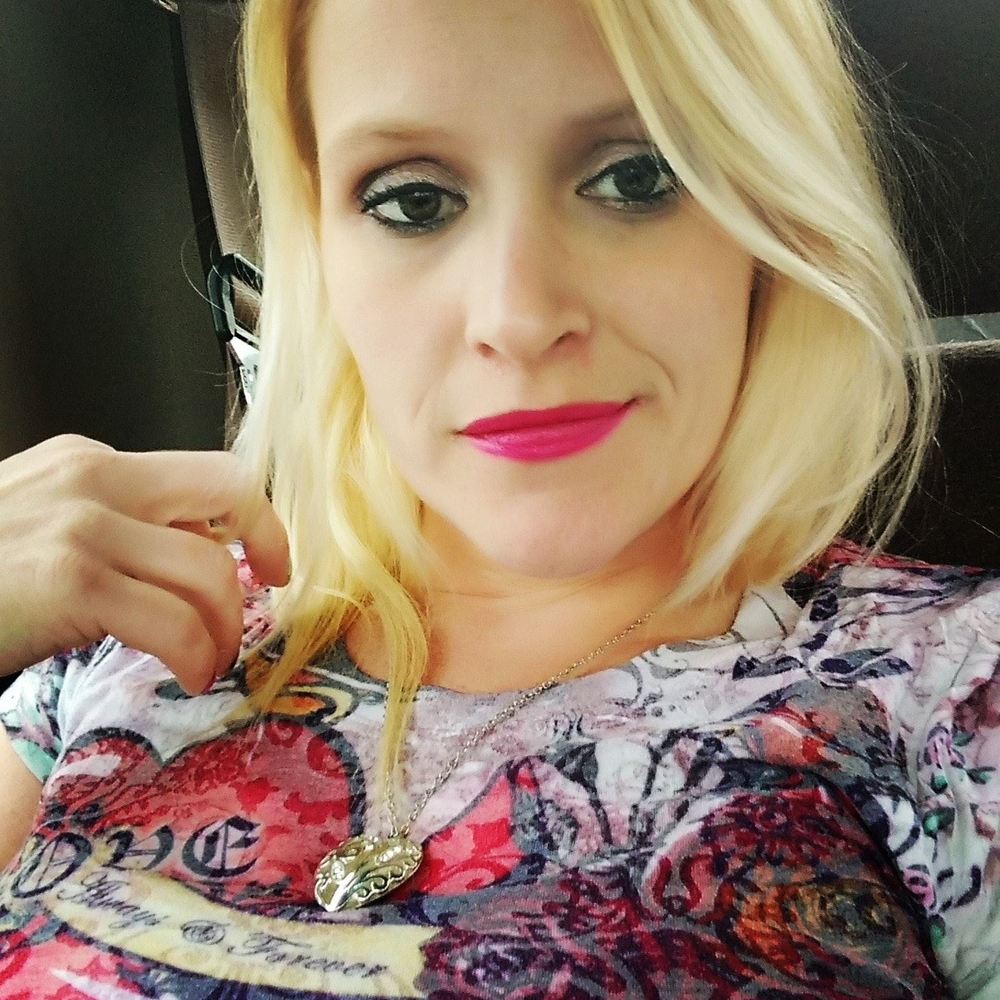 Meet your Posher, Nikki